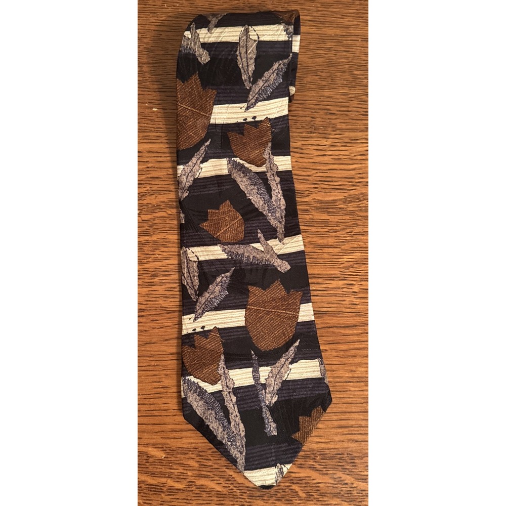 Bugatti Men's Tie 100% Italian Silk Floral Design  Brown & Black